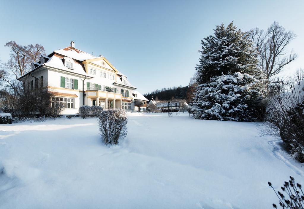 Biohotel Schlossgut Oberambach מראה חיצוני תמונה